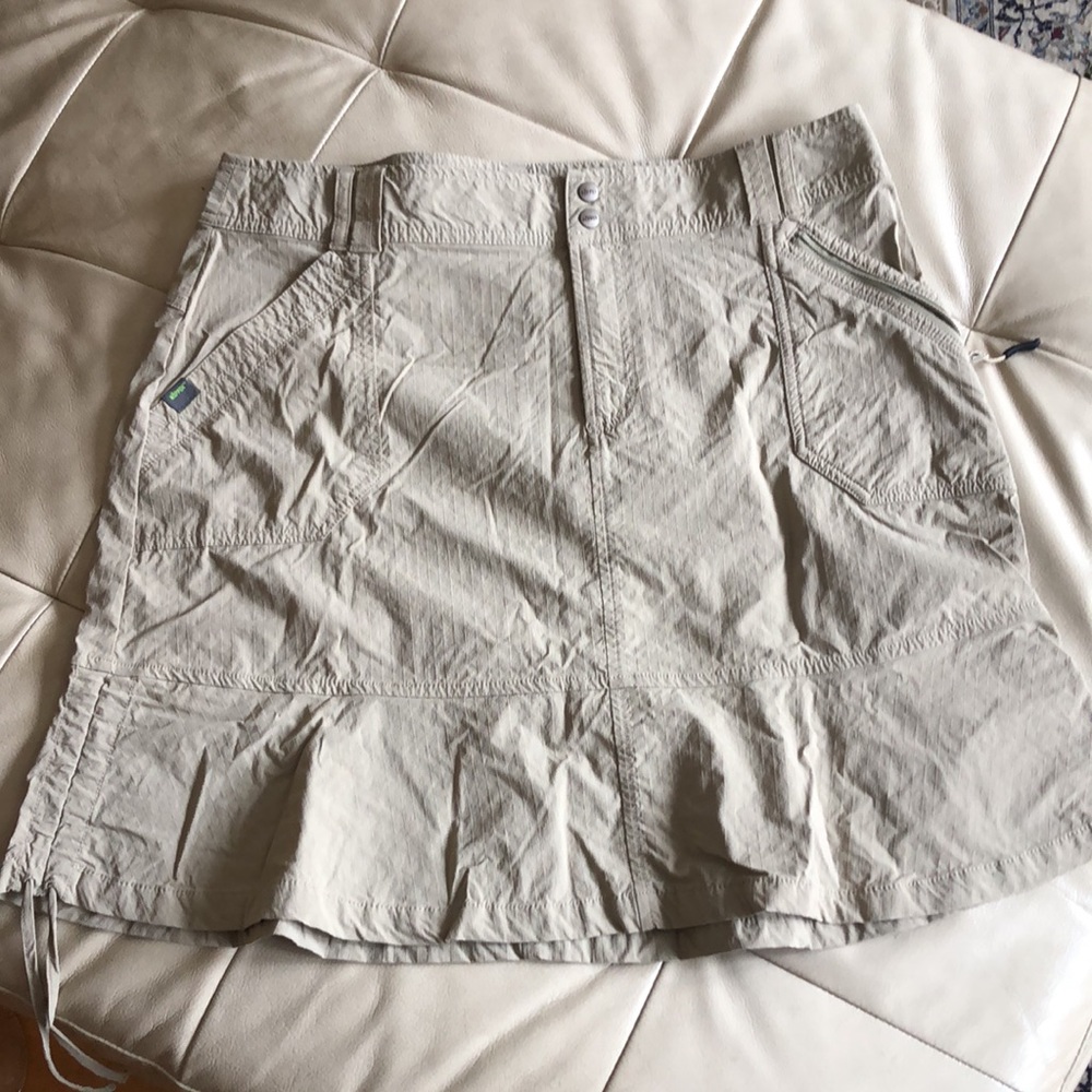 Koppen • Khaki Colored • Activewear • Skirt